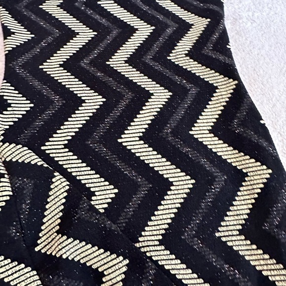 Lovely Day Black Cream Zigzag Print Sparkle Metallic Halter Midi Dress Size S - Picture 4 of 17
